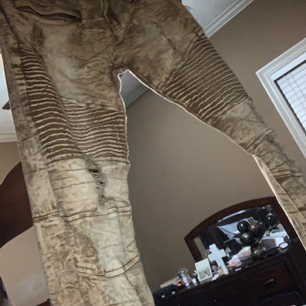 Jeans bleached